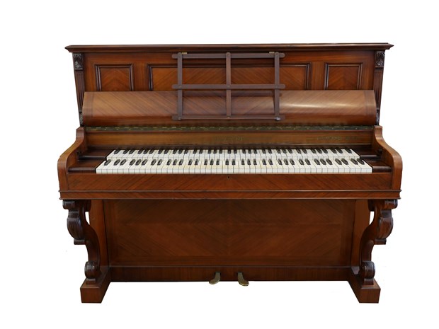 Pleyel / Hans upright piano